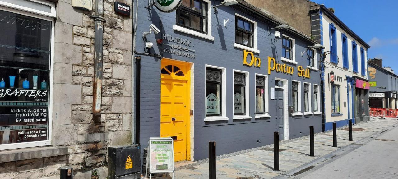 Carrick on Shannon Ridge-Rock Accommodation מראה חיצוני תמונה