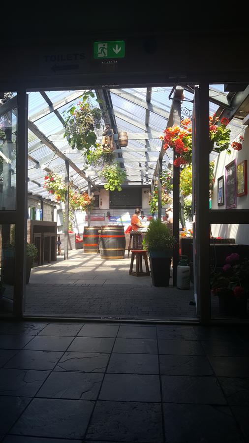 Carrick on Shannon Ridge-Rock Accommodation מראה חיצוני תמונה