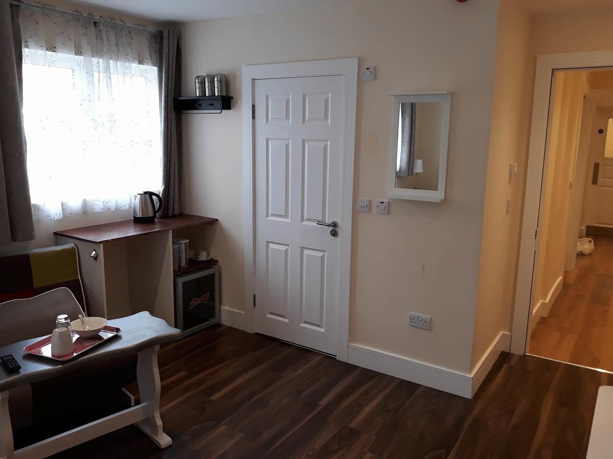 Carrick on Shannon Ridge-Rock Accommodation מראה חיצוני תמונה