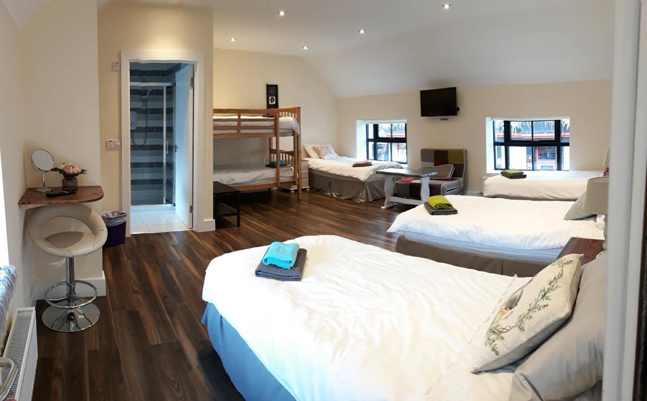Carrick on Shannon Ridge-Rock Accommodation מראה חיצוני תמונה